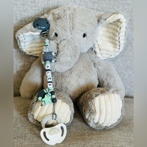 Personalized handmade pacifier clip color Mint-to-be